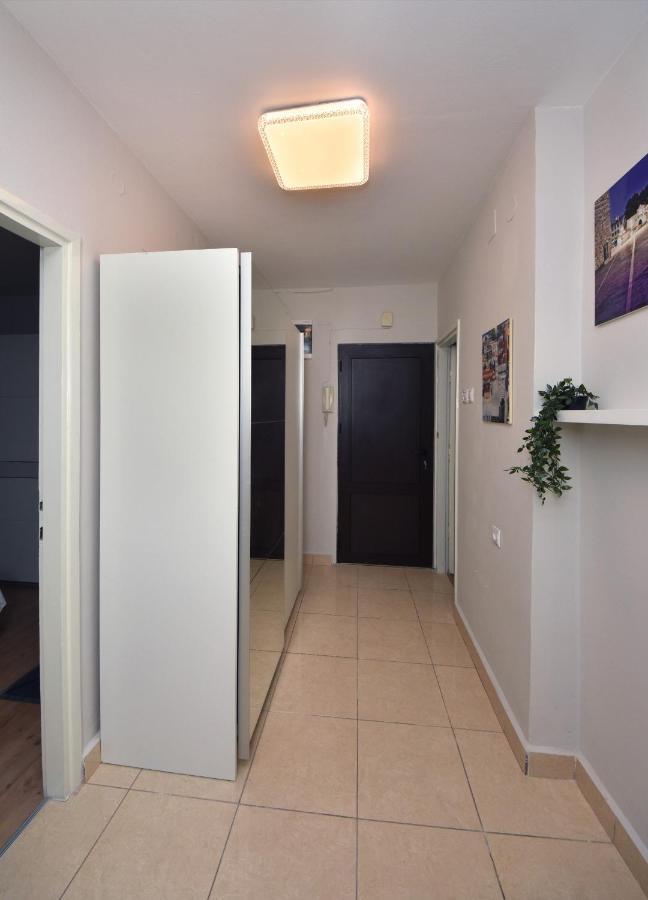 Two Bedroom Apartment Marinero Zadar Exterior foto